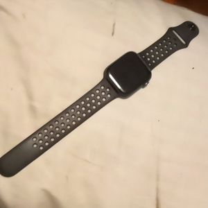 Apple Watch Nike+ Series 5